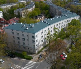 Zabytkowa kamienica Mieszkaniowego Stowarzyszenia Spółdzielczego Oficerów – Warszawa